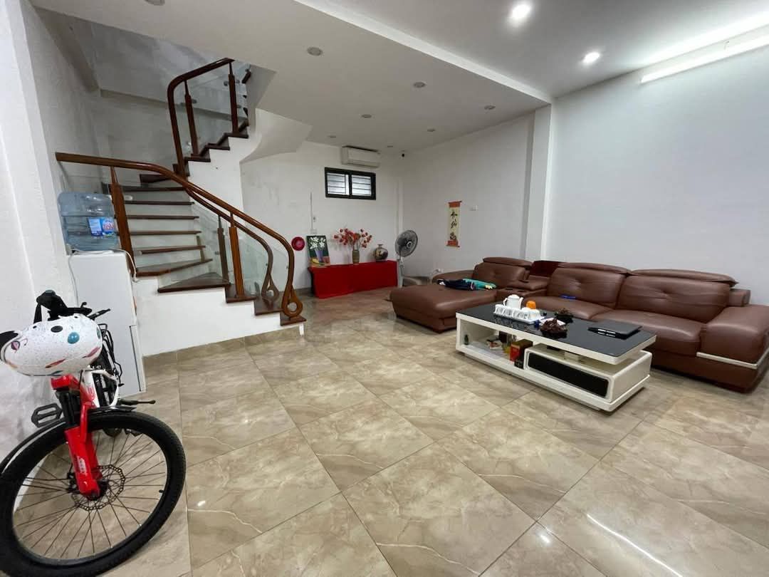 Bán Nhà Triều Khúc. Thanh Xuân. DT 36m2. MT 5.4m. 4 Tầng. Giá 6.68 Tỷ