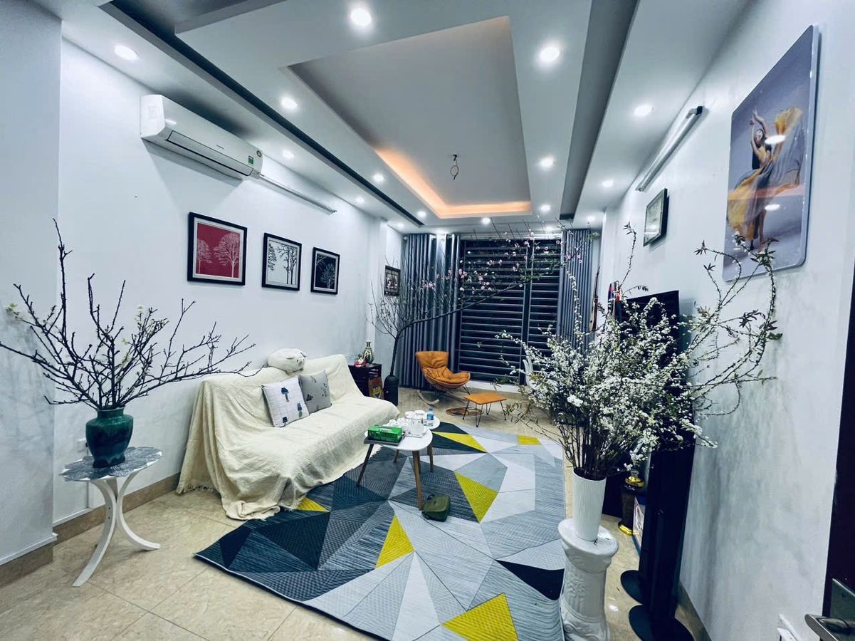 Bán Nhà Phố Khuất Duy Tiến 40m X 5 Tầng Ô Tô Tránh Vỉa Hè K/D 21 Tỷ Thanh Xuân