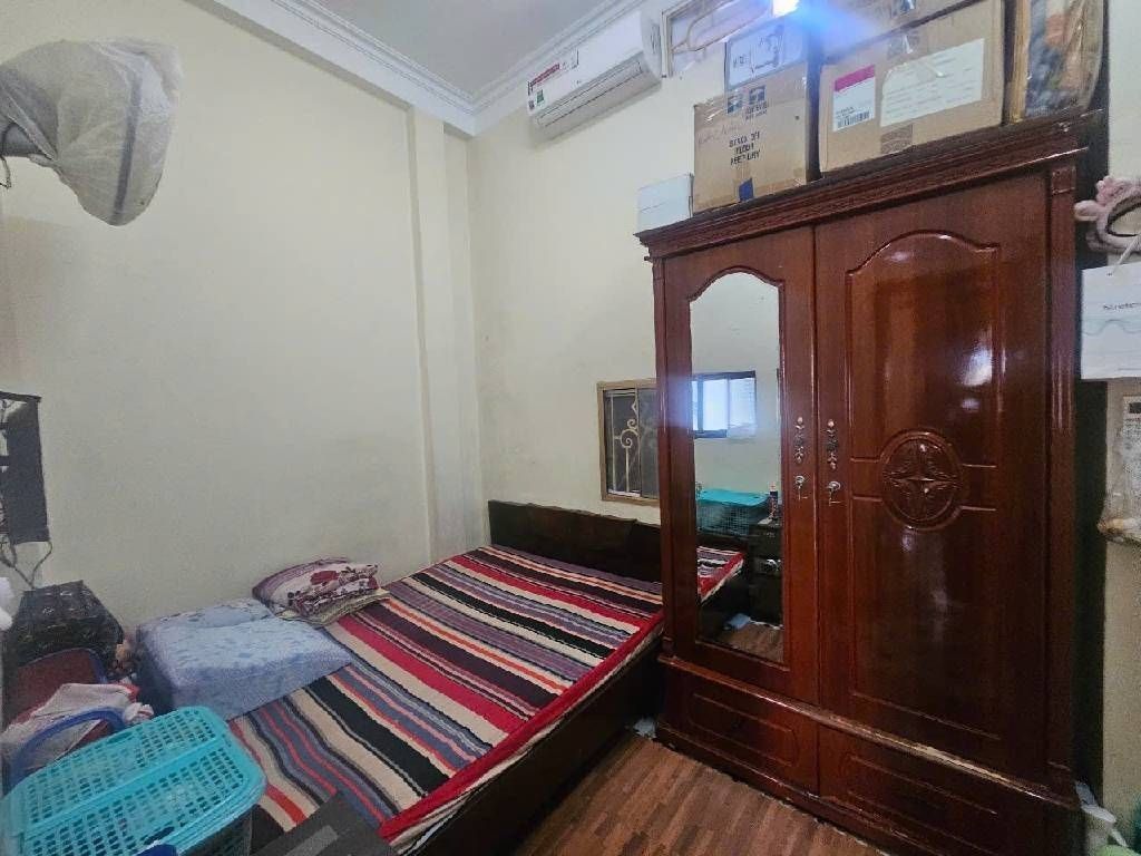 Bán Nhà Kim Giang. Thanh Xuân. Ô Tô. DT 35m2. MT 3.5m. 4 Tầng. Giá 11.45 Tỷ.