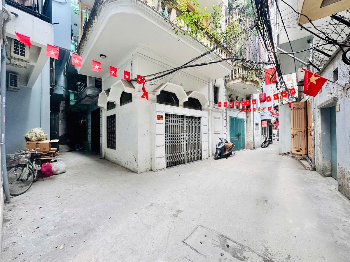 Bán Nhà Chợ Khâm Thiên 57m2. 6 tầng. mặt tiền 3.7m. giá 15.7 tỷ Đống Đa Hà Nội