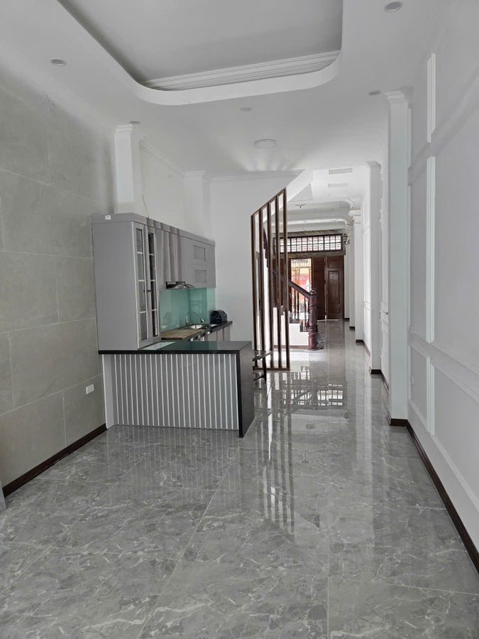 Bán Nhà Phố Vương Thừa Vũ 80m x 4 Tầng Thông Ô Tô K/D Văn Phòng Giá 20.5 Tỷ