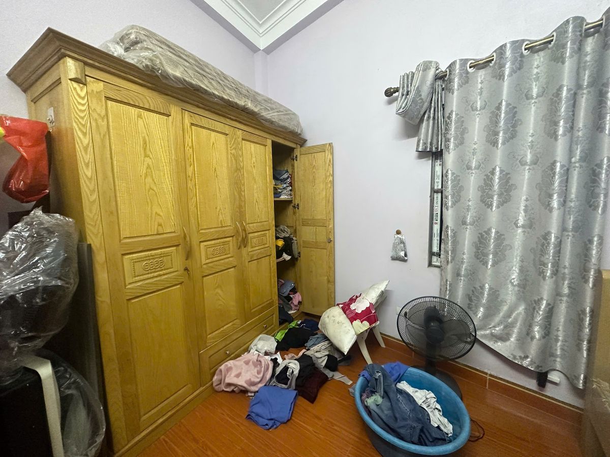 BÁN NHÀ XUÂN PHƯƠNG DT 52 m2, dt 5 m2, 4 tầng,6 ngủ