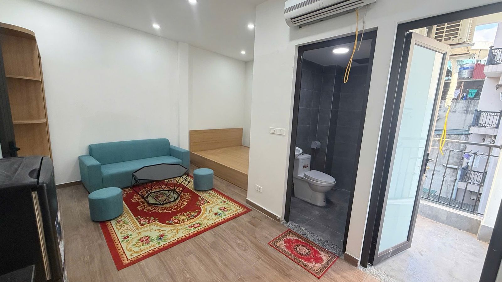 Chung cư mini ở phố Trần Thái Tông - Cầu Giấy - ngõ thoáng đẹp - 9 tầng thang máy - đầy đủ dịch vụ