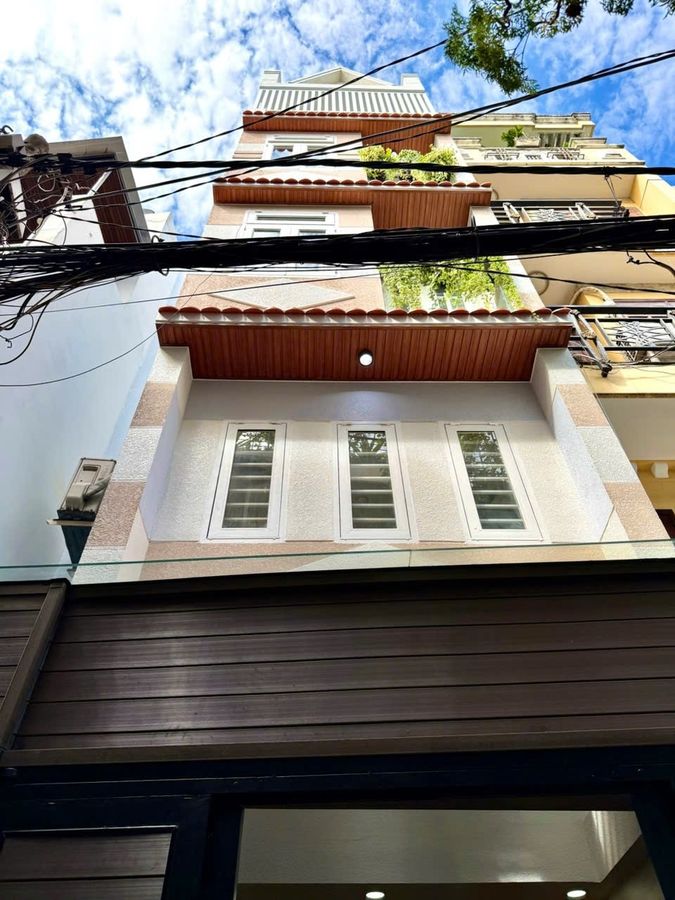 SIÊU PHẨM PHÚ NHUẬN - HẺM BA GÁC THÔNG TỨ TUNG - NHÀ 5 TẦNG MỚI CỨNG - XÁCH VALI VÀO Ở NGAY - GIÁ ĐẦU TƯ!, 7,2TỶ