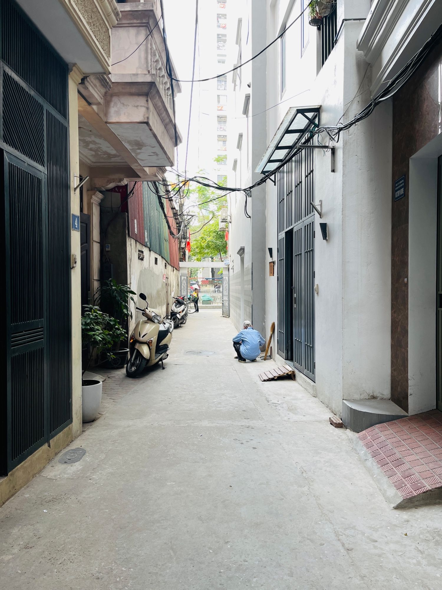 Bán Nhà Trần Đại Nghĩa 42m2. 6 tầng. mặt tiền 4.5m. giá 15.65 Tỷ Hai Bà Trưng Hà Nội