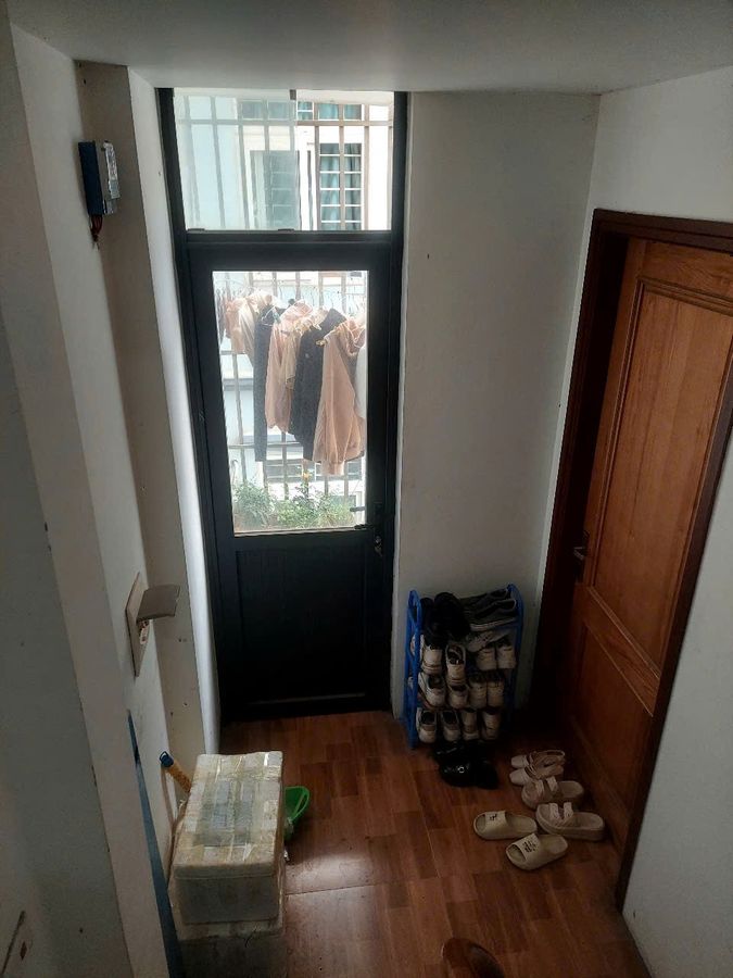 Bán Nhà Quan Hoa. Cầu Giấy. DT 33m2. MT 4.3m. 6 Tầng. Giá 7.56 Tỷ