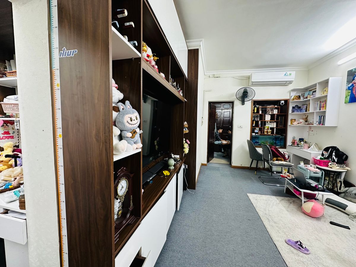 [323] MẶT NGÕ THÁI HÀ - NGÕ THÔNG KINH DOANH - NHÀ TẦNG 1 - KHU VỰC TRUNG TÂM SẦM UẤT