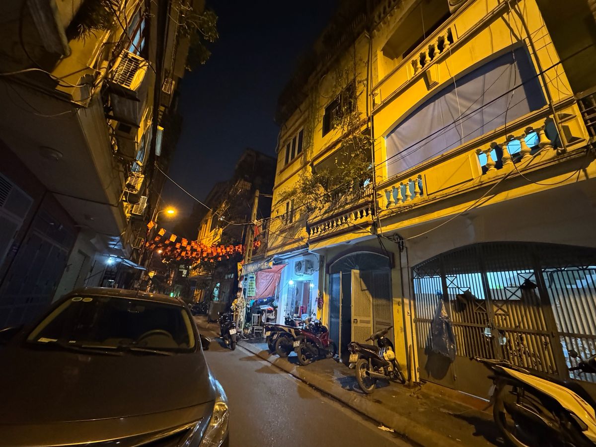 Hàng hiếm! 96m² – MT gần 10m – 3 mặt ô tô – Kinh doanh đỉnh – 42 tỷ Phố Tô Vĩnh Diện