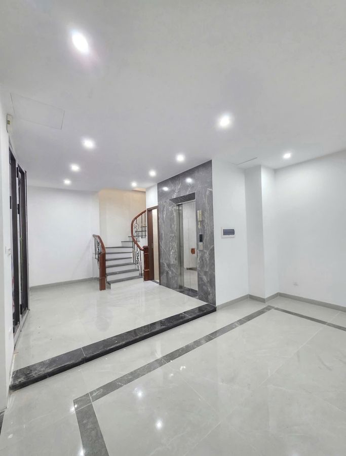 [308] PHÂN KHÚC HIẾM LÀNG LỤA - VẠN PHÚC - 6 TẦNG THANG MÁY - KD ĐỈNH CAO -NHÀ ĐẸP GARA Ô TÔ - SÁCH VALI VỀ Ở NGAY