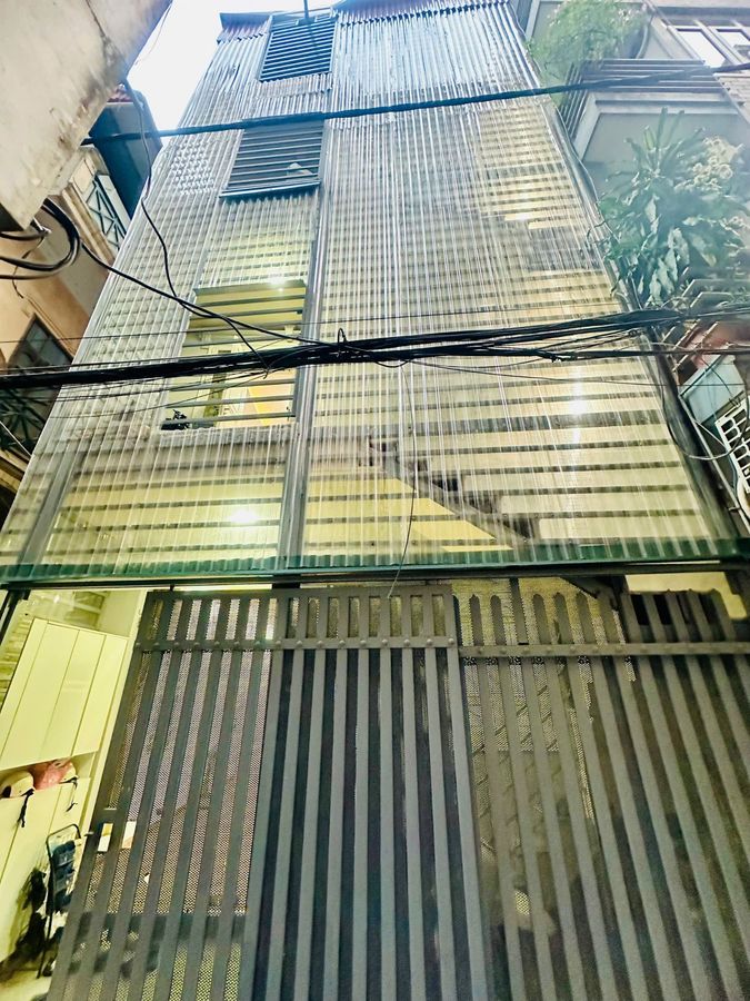 Gia đình cần bán nhà 4 tầng lô góc 40m2 tại mỹ đình - nam từ liêm - giá 10 tỷ