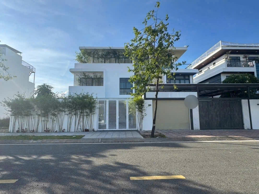 Cho thuê căn Biệt Thự mới xây 100% — Khu đô thị Mỹ Gia, TP Nha Trang