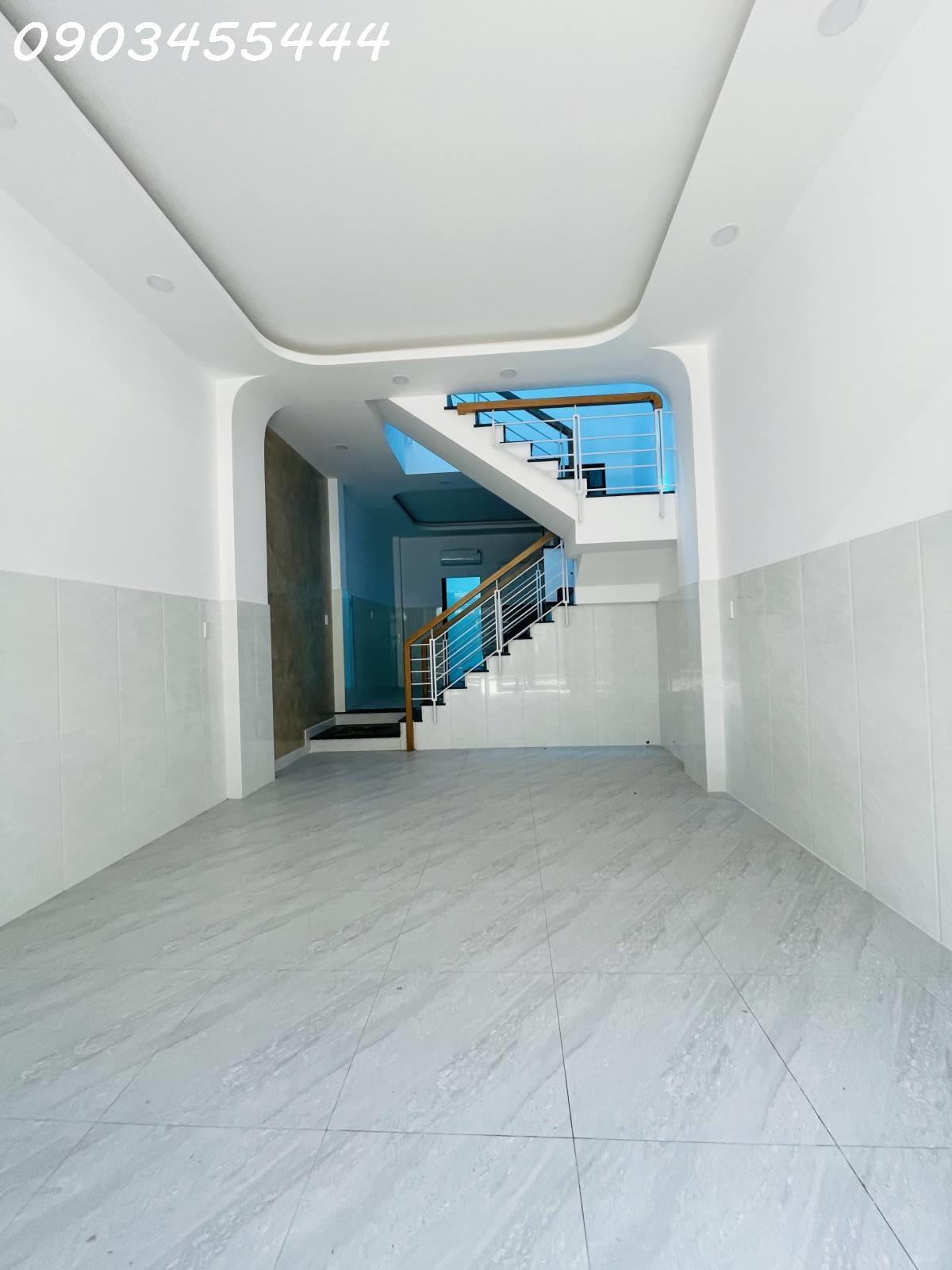 Nhà diện tích 51m2 mới 100% dọn vào ở ngay, 2 tầng, giá 6.8 tỷ, Hiệp Bình Chánh