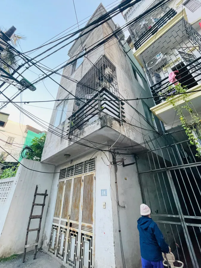 VIP NAM TỪ LIÊM - 50M RA MẶT PHỐ - LÔ GÓC - BÁN ĐẤT TẶNG NHÀ 4 TẦNG - NGÕ THÔNG - KD ONLINE.