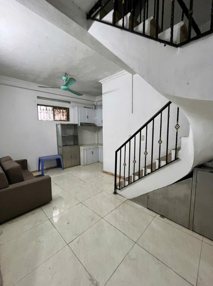 Chính chủ cho thuê nhà riêng số 27 nghách 15 ngõ Giếng Mứt, Bạch Mai, Hà Nội