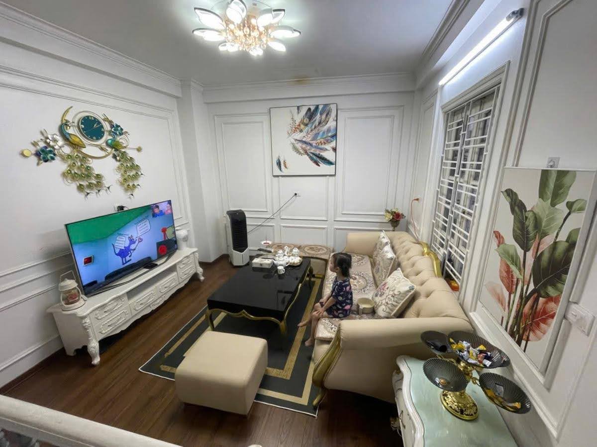 Nhà phân lô Phố Định Công Thượng-Lô góc-35m*4tầng- ôtô đỗ cửa- Kinh doanh - Giá 11.1 tỷ