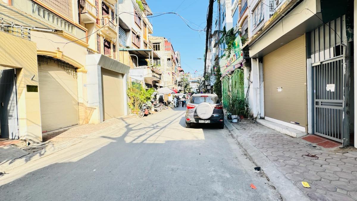 Nhà Phân lô Vương Thừa Vũ- 47m*5tầng- Vỉa hè - Ôtô đỗ cửa- Kinh doanh- Giá 16,7 tỷ