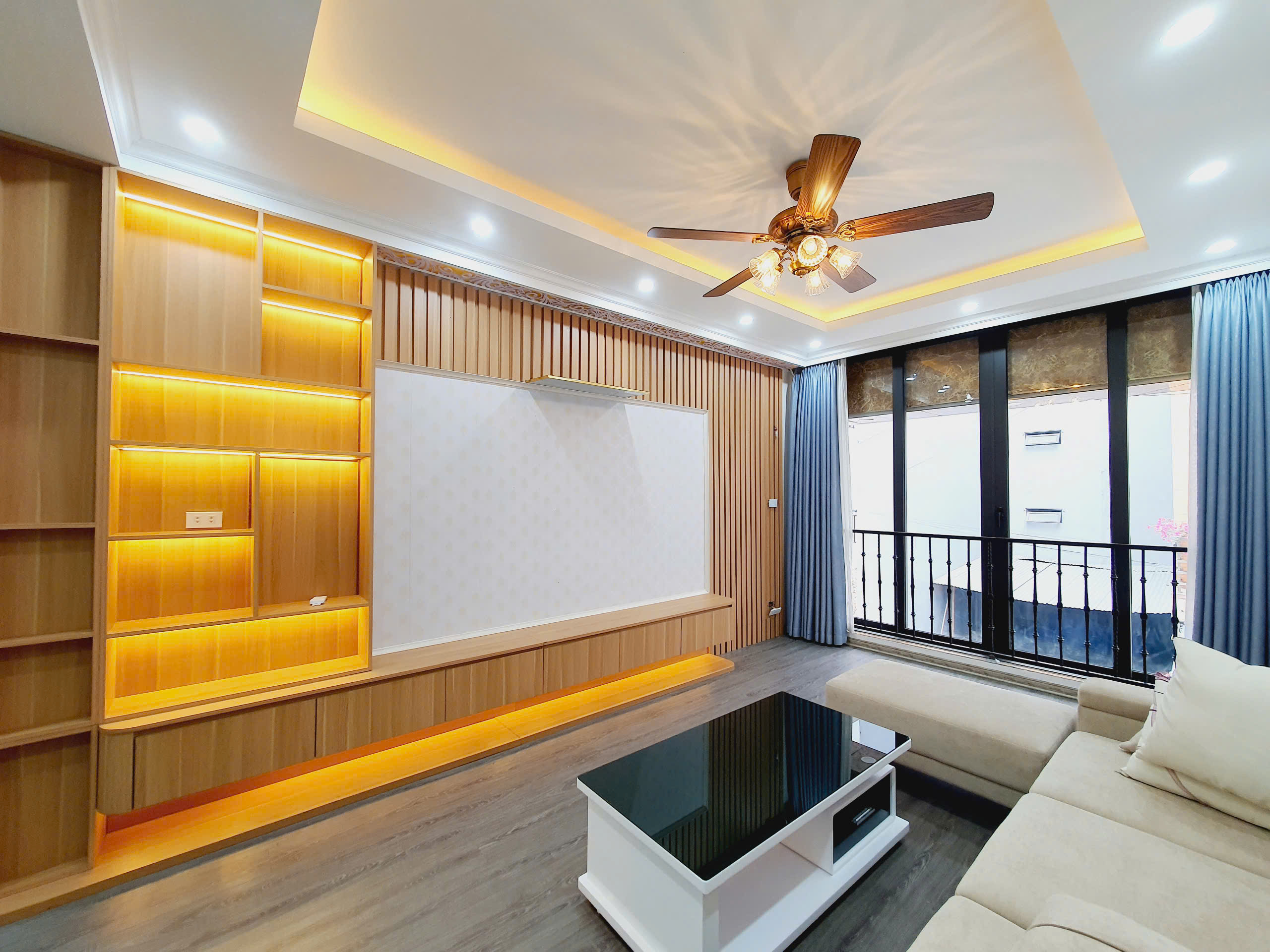 KHÔNG CÓ CĂN THỨ 2 PHÂN LÔ TRƯỜNG CHINH 42M 6 TẦNG THANG MÁY KINH DOANH ĐỈNH - NHÀ ĐẸP Ở NGAY