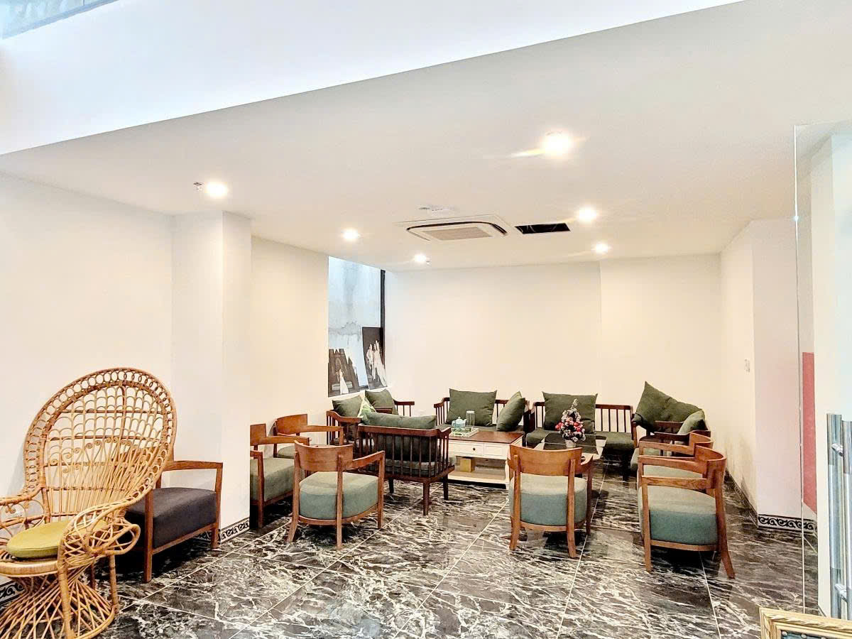 BIỆT THỰ SONG LẬP KĐT YÊN HÒA – 153m² – 5 TẦNG THANG MÁY – 3 MẶT THOÁNG, GIÁ 99 TỶ