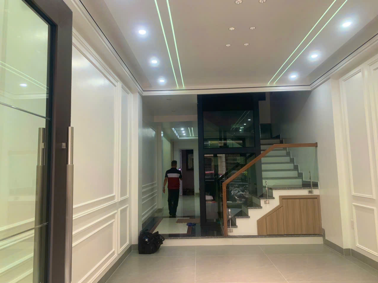 Cần Bán Nhà 5 Tầng Mới Xây Có Thang Máy – Lô 22 Lê Hồng Phong, Hải Phòng Vị Trí Đắc Địa – Đường 15m