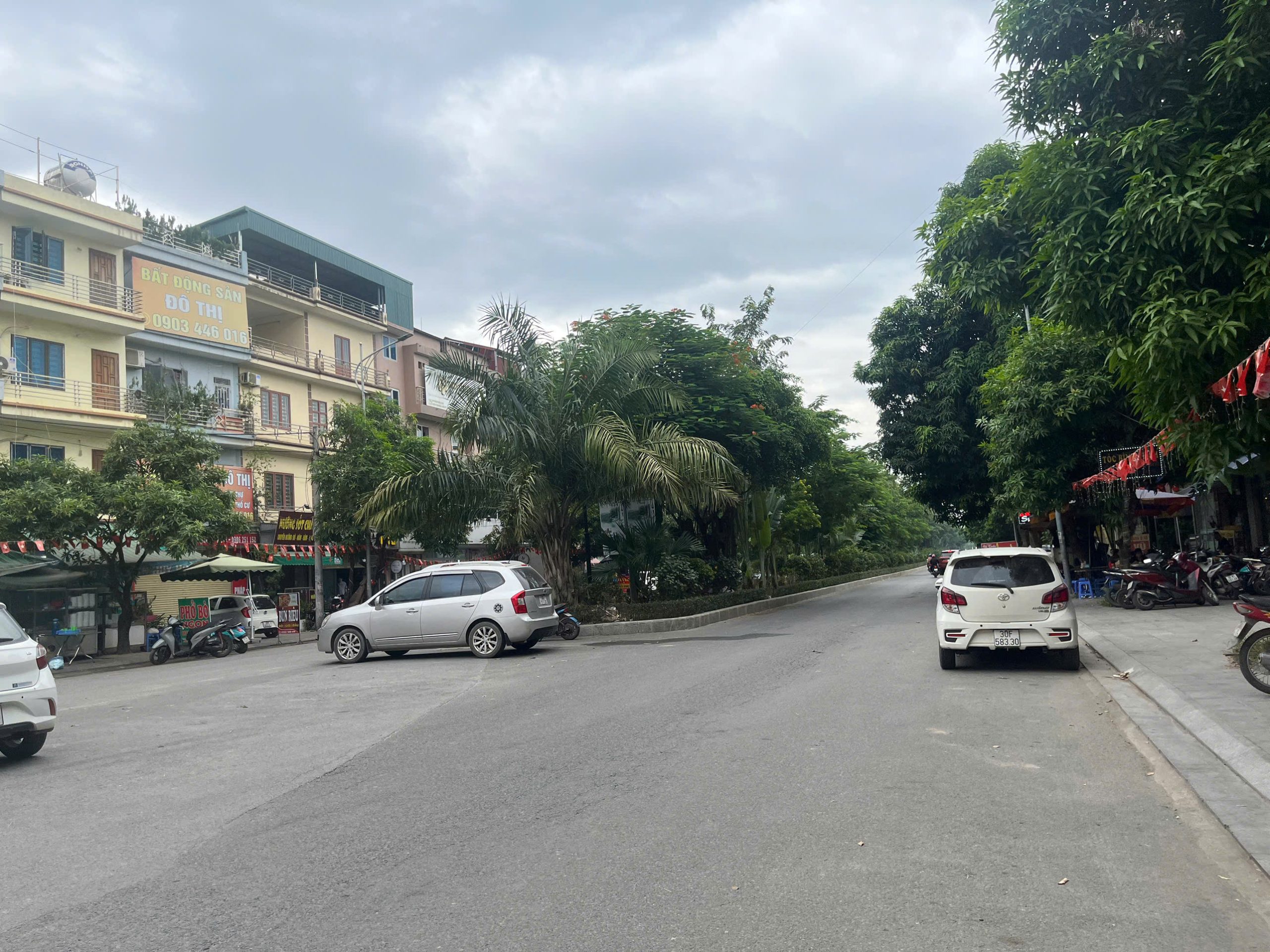 Bán nhà dân xây ngay Nhổn 36m, nhỉnh 6 tỷ.