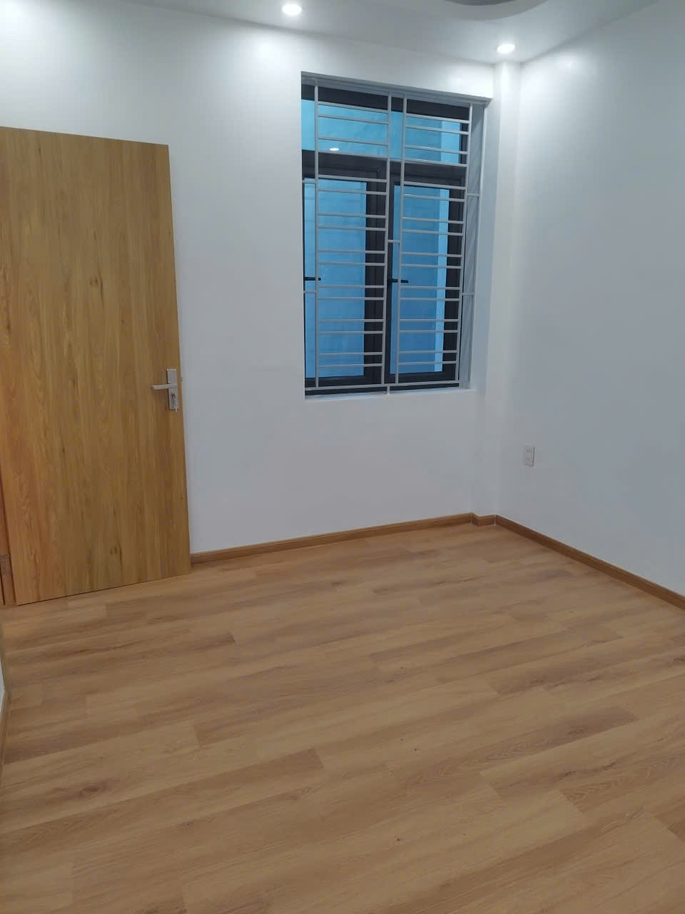 CẦN BÁN NHÀ HẢI AN 3 TẦNG ĐỘC LẬP – GẦN ĐƯỜNG BÙI VIỆN, SỔ ĐỎ CHÍNH CHỦ