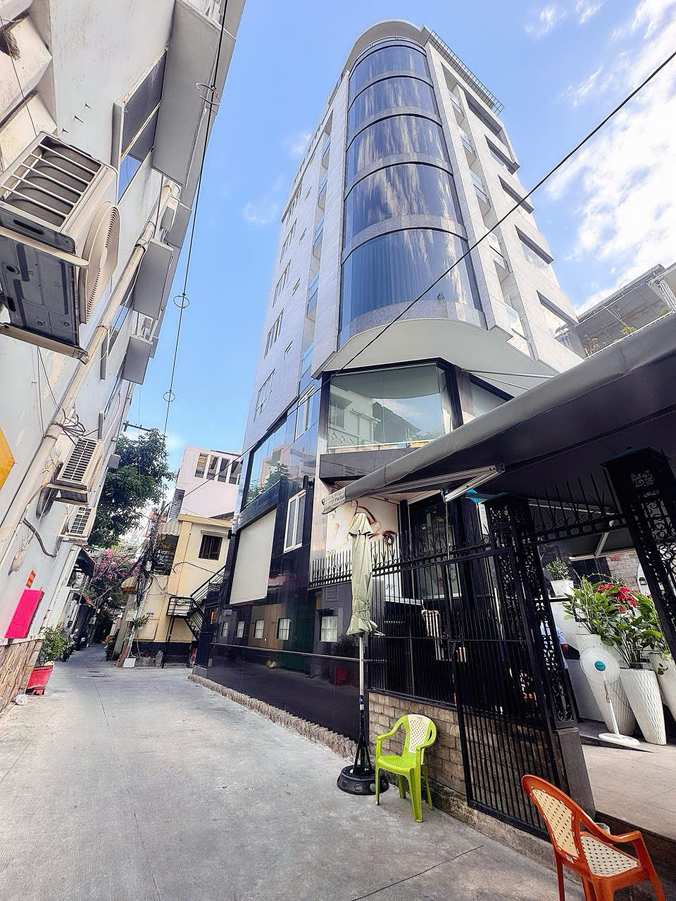 HIẾM NHÀ BÁN - HXH Đ.BÀ LÊ CHÂN, TÂN ĐỊNH, Q1- NỔI TIẾNG VỚI CHỢ & NHÀ THỜ TÂN ĐỊNH - VỊ TRÍ VIP XUNG QUANH NHÀ CAO