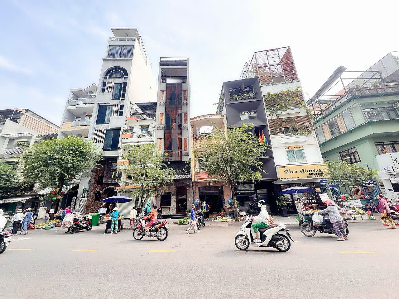 SIÊU PHẨM HIẾM BÁN - BÁN NHÀ 3 TẦNG MTKD Đ.ĐỀ THÁM, QUẬN 1 - DT 4M*17M SH VUÔNG CHUẨN ĐẸP - VỊ TRÍ ĐẸP NHẤT TẠI CUNG