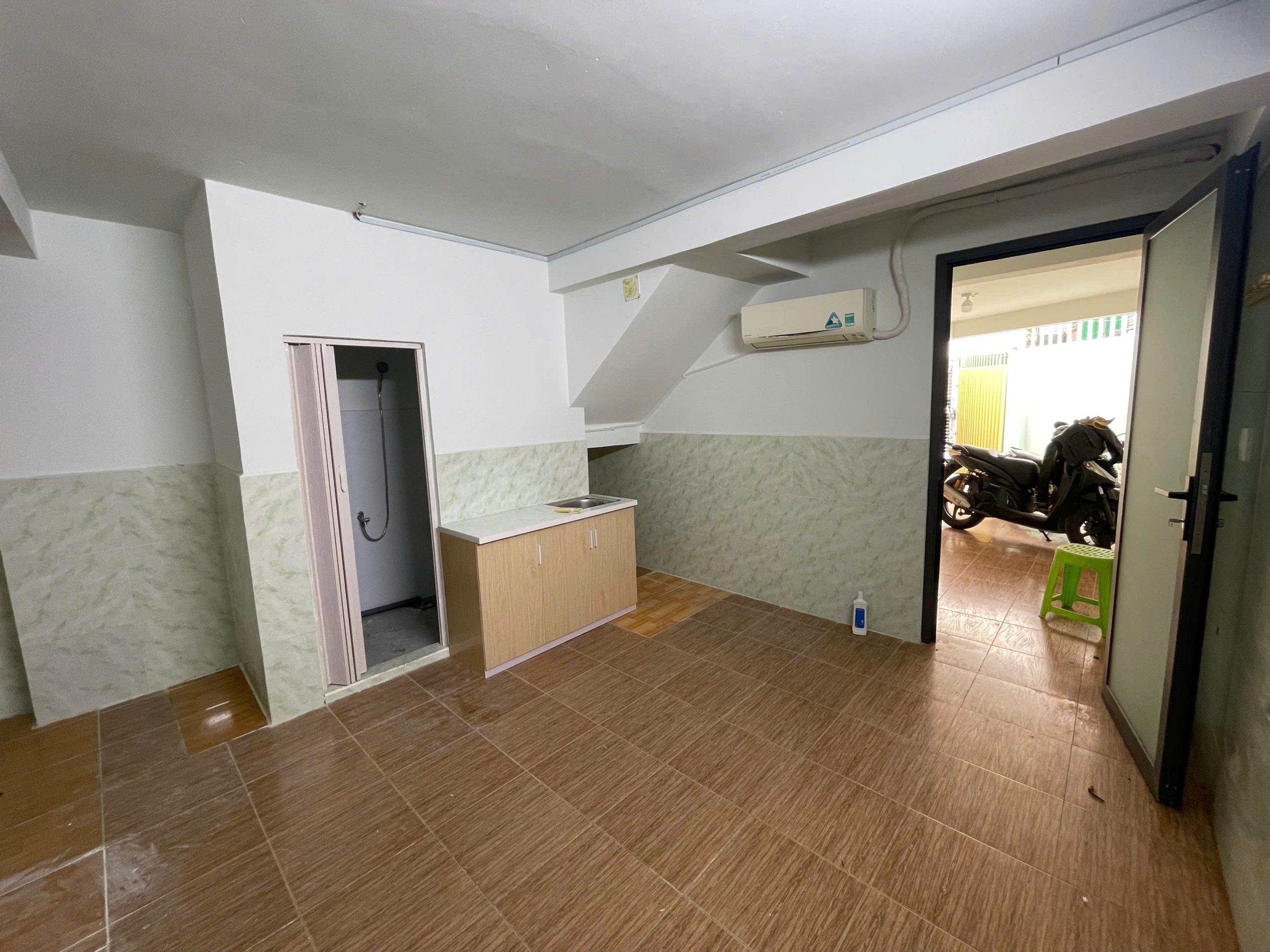 PHÒNG MỚI XÂY GẦN LOTTE MART 3/2 – CÒN 2 PHÒNG TRỐNG GIÁ TỐT