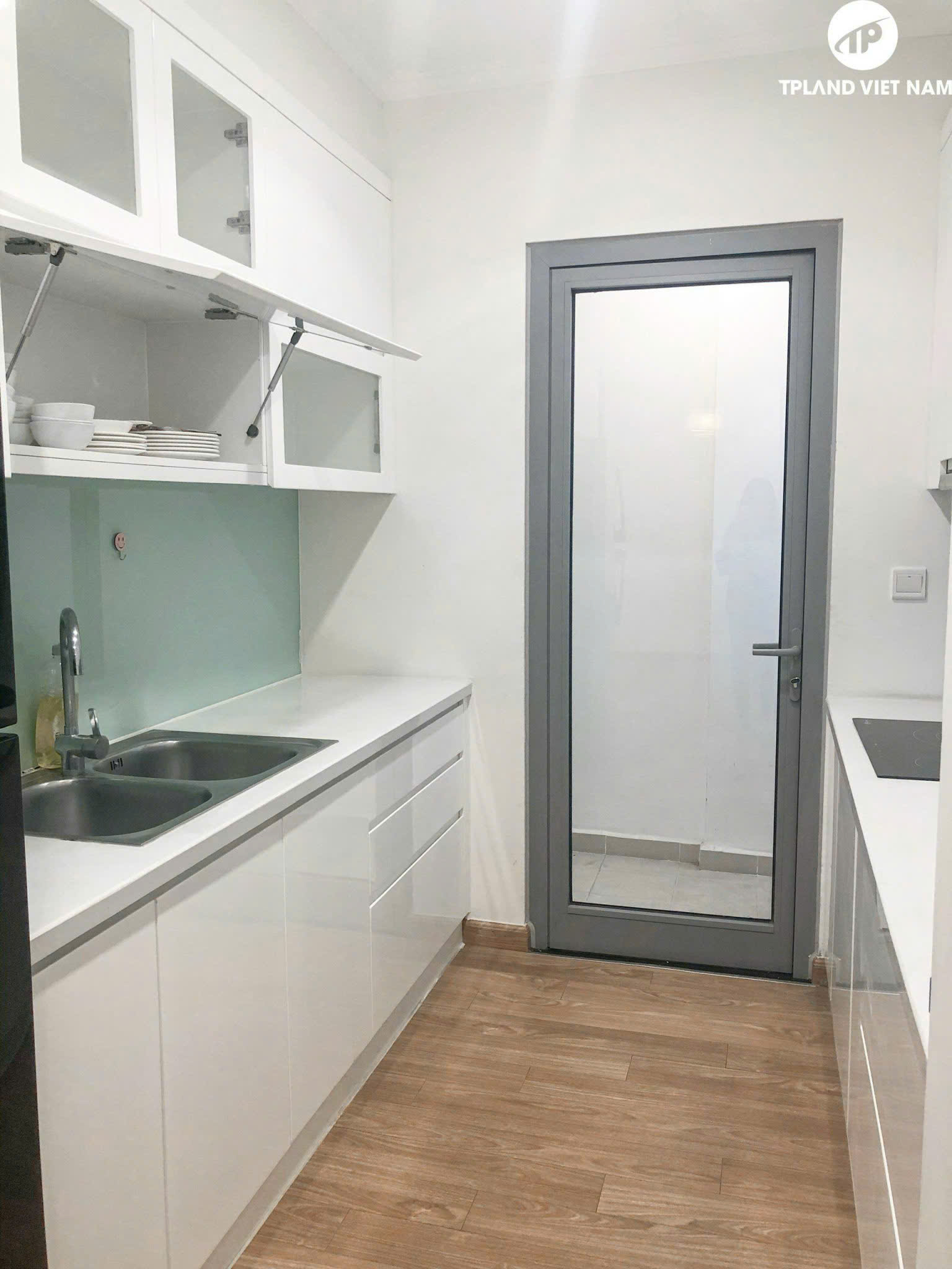 Chính chủ cho thuê căn hộ 3 ngủ,2WC, FULL đồ tại tòa Park 12, KDT Timescity