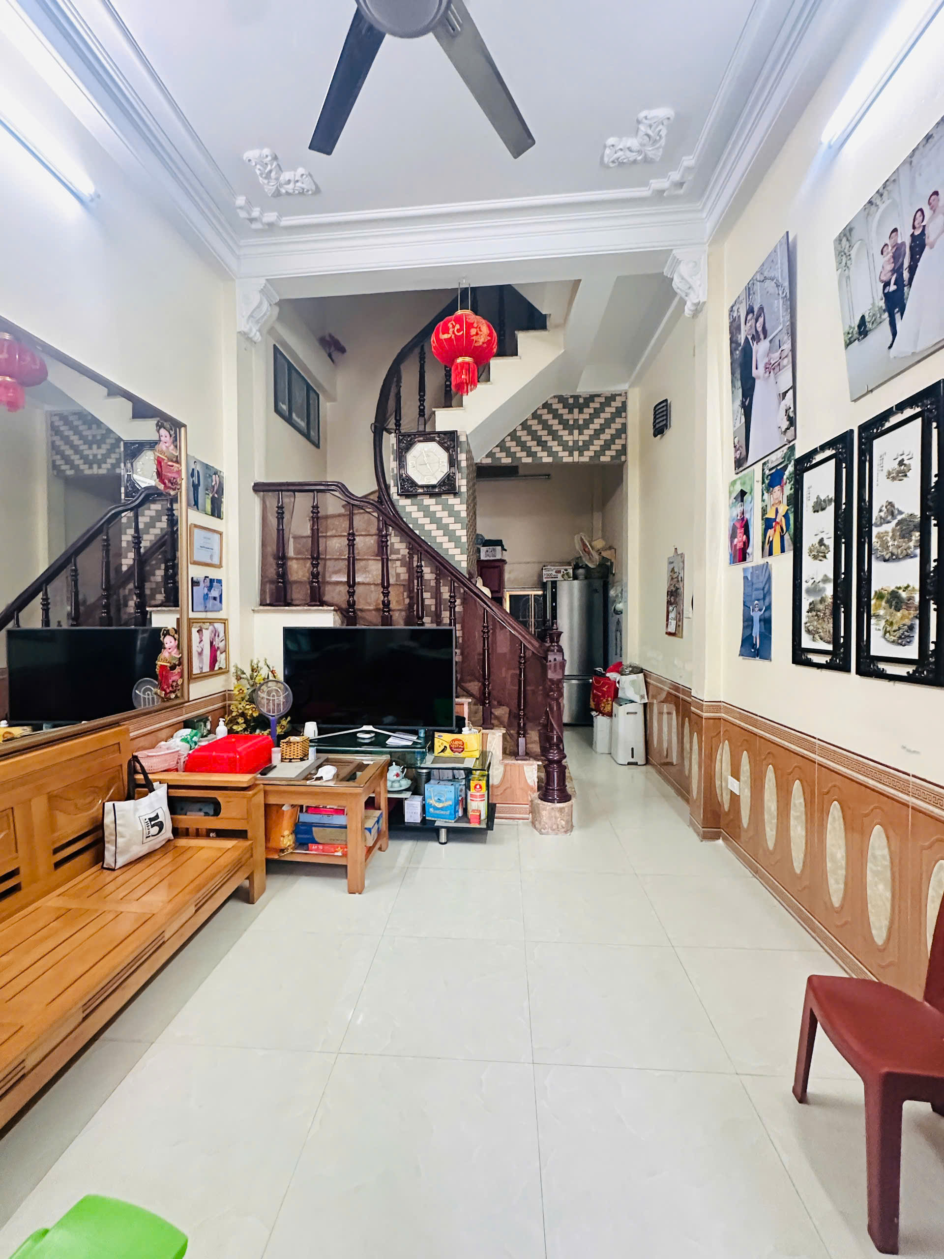 Bán nhà phân lô Kim Giang – Sân rộng 35m , 4 tầng KCBT, dọn về ở ngay – 11.5 tỷ lh 0975124520