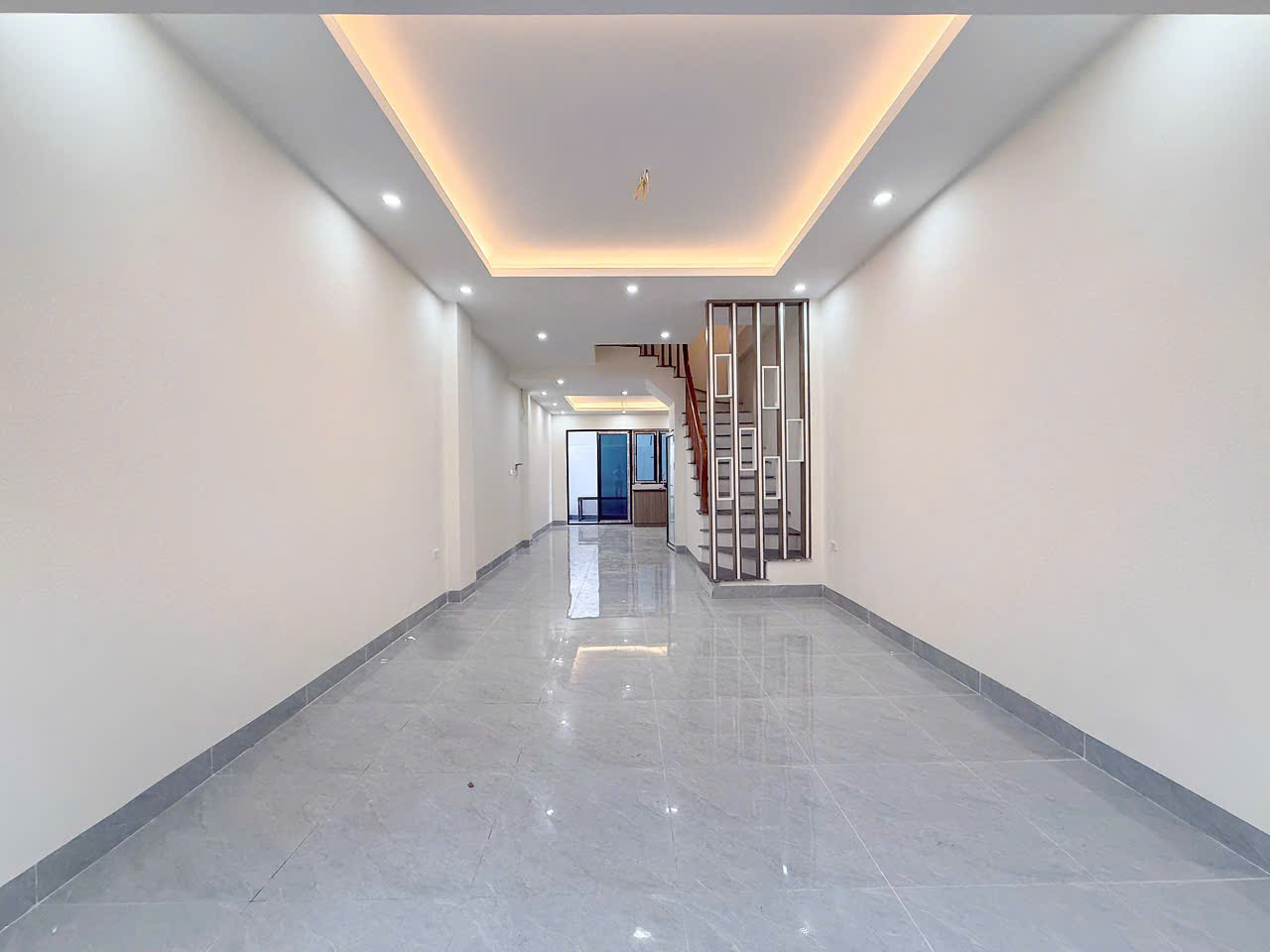 BÁN NHÀ ĐẸP KIM NGƯU – PHÂN LÔ – GARA Ô TÔ – LÔ GÓC 2 MẶT THOÁNG – NGÕ THÔNG KINH DOANH ỔN ĐỊNH