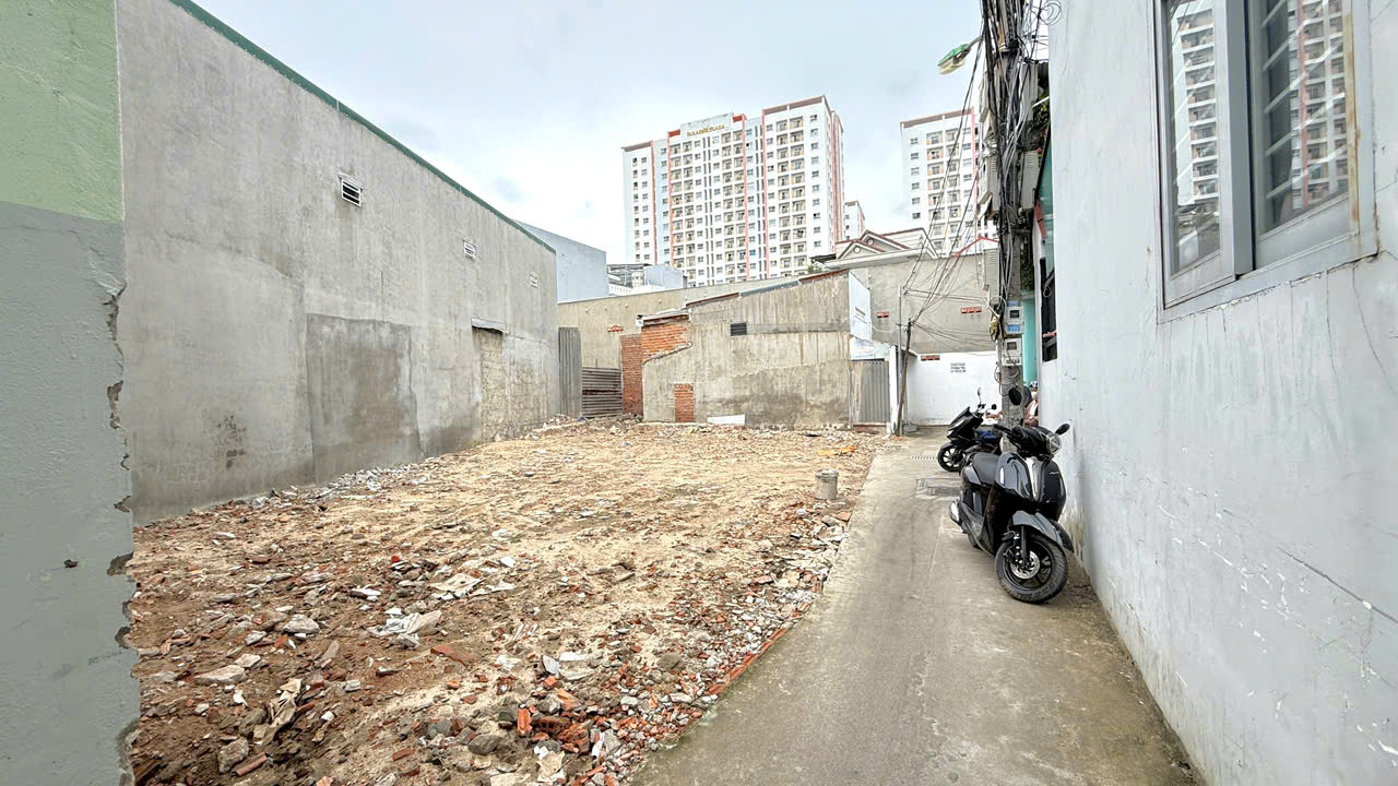 ĐẤT NGANG 6.5m HẺM PHÚ ĐỨC - VĨNH HOÀ - BẮC NHA TRANG