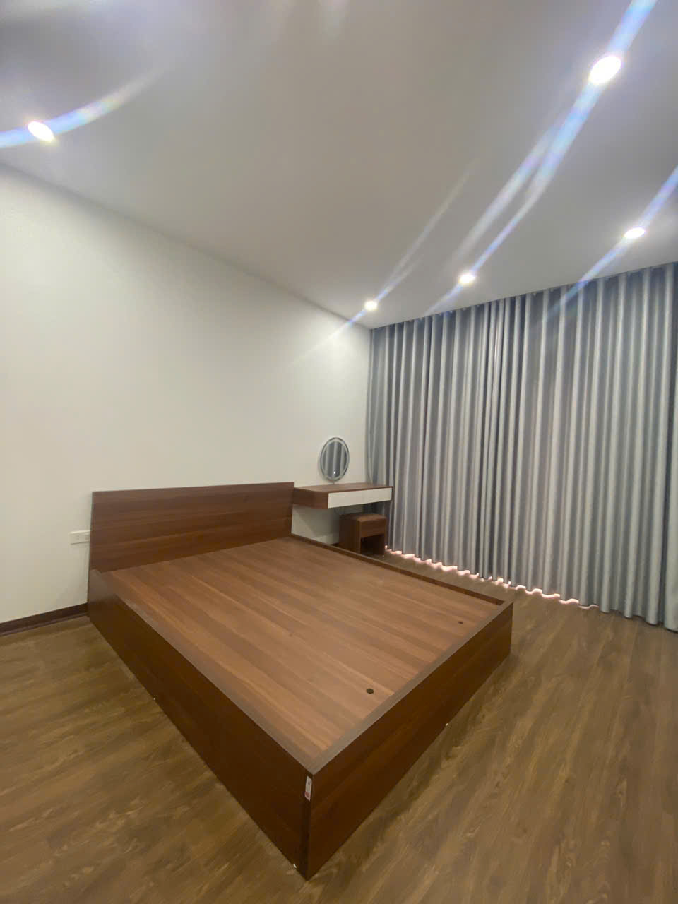 BÁN NHÀ MỚI NGUYỄN VĂN LINH – LONG BIÊN