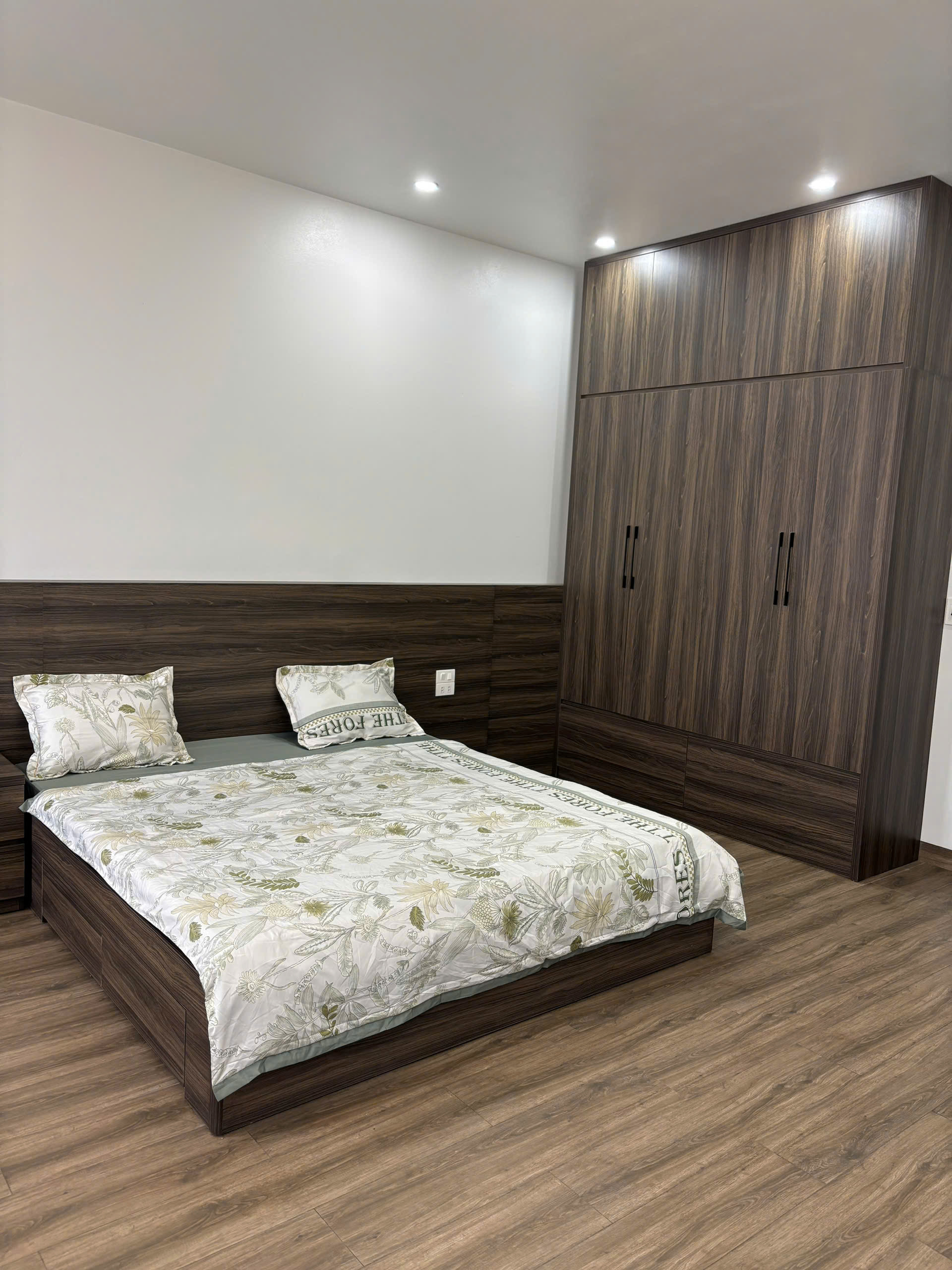 Cho thuê phòng có điều hoà nóng lạnh đầy đủ, nvs khép kín, Tầng 3