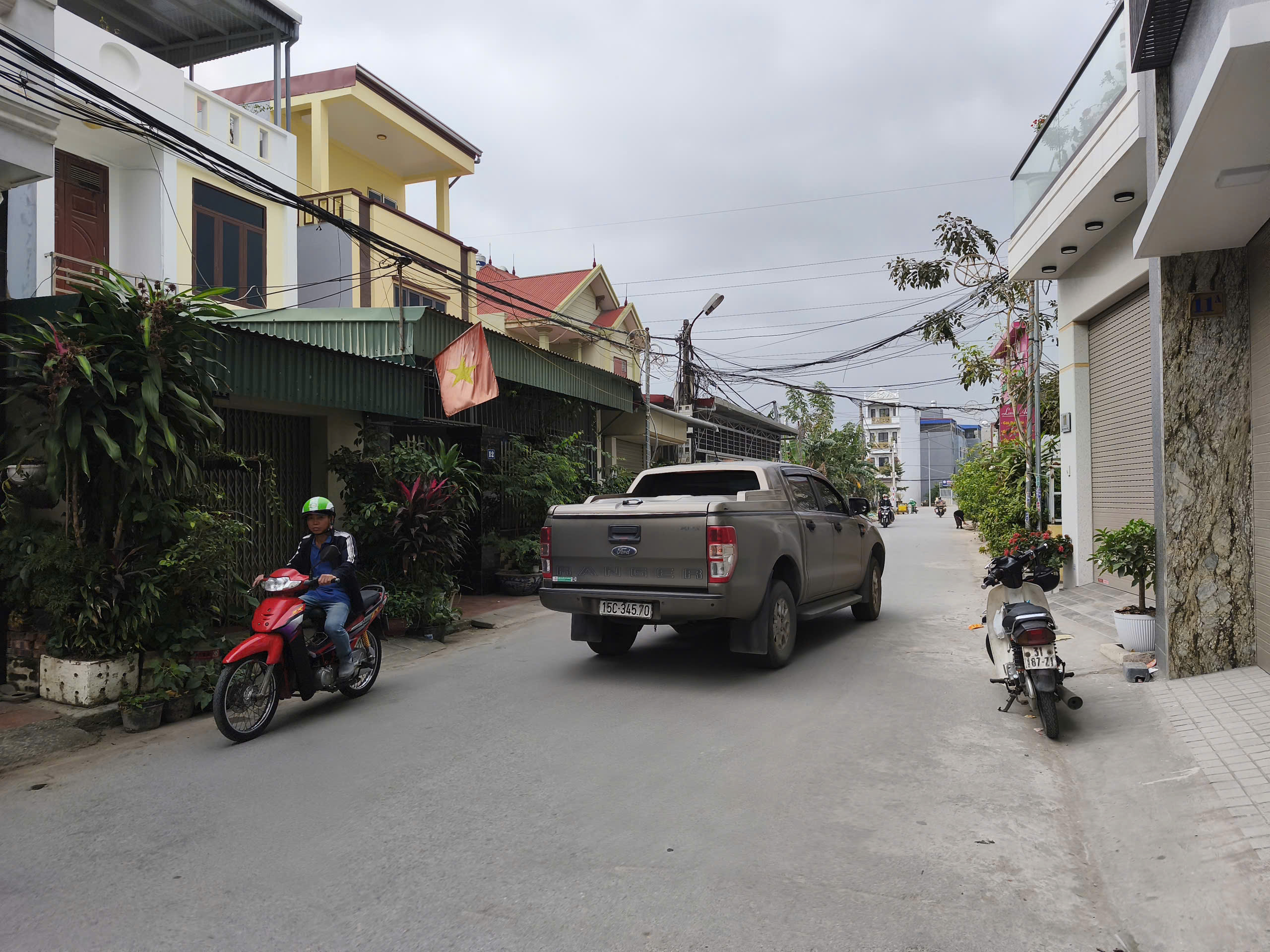 Cần bán nhà Mặt Đường MAI TRUNG THỨ - Đằng Hải - Hải An -LÔ GÓC ( CÓ THANG MÁY ) kinh doanh các mặt hàng