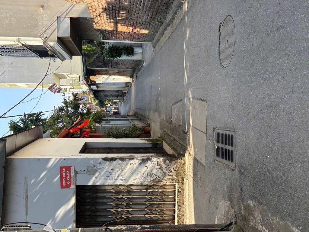 Bán đất tặng nhà Ngô Gia Tự- Sát phố - Oto- Lô Góc -Kinh Doanh 60m nhỉnh 15 tỷ (TL)