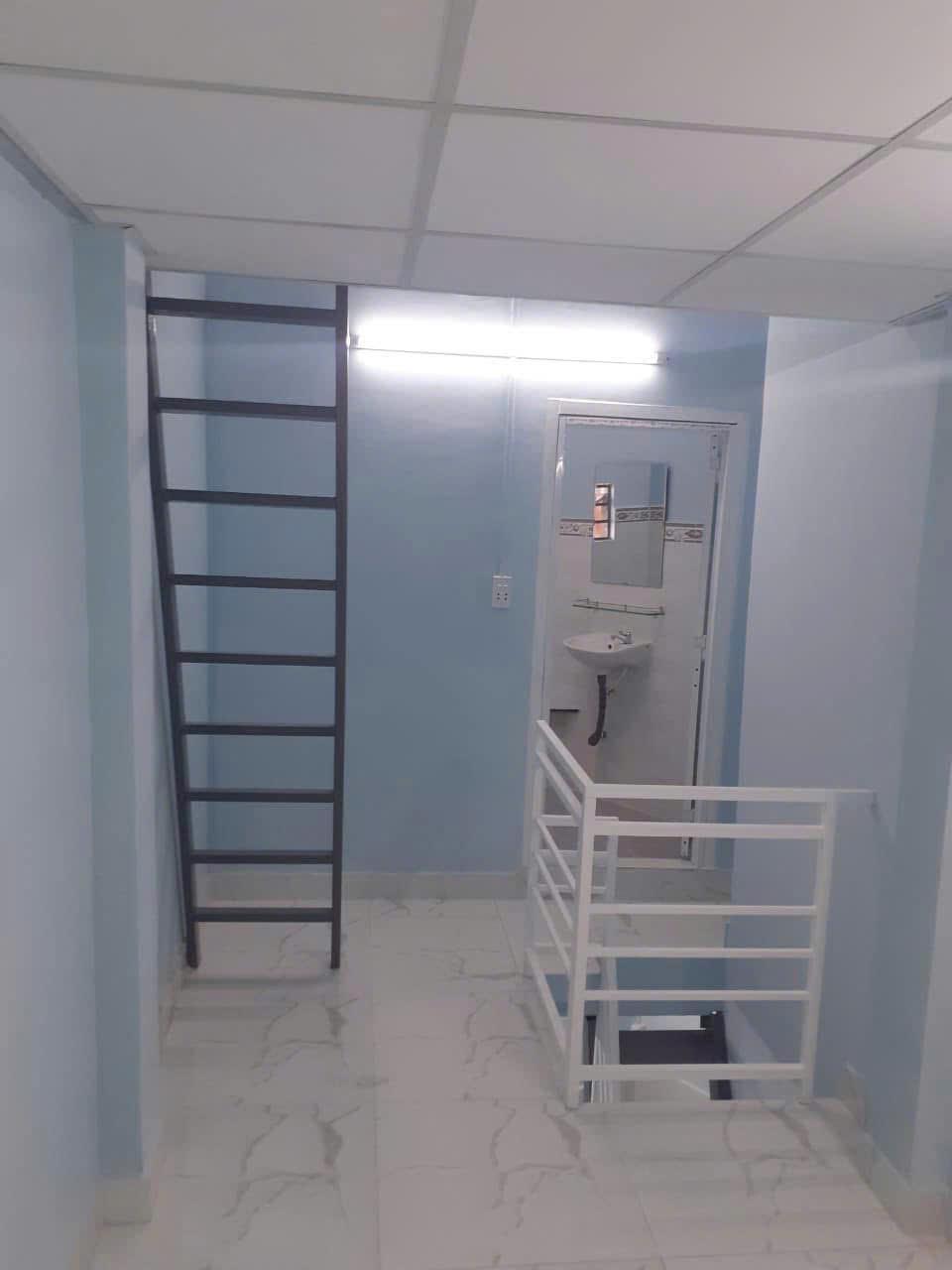 Nhà Quận 4 DTSD40m2 giá 1,590 tỷ Sổ Hồng