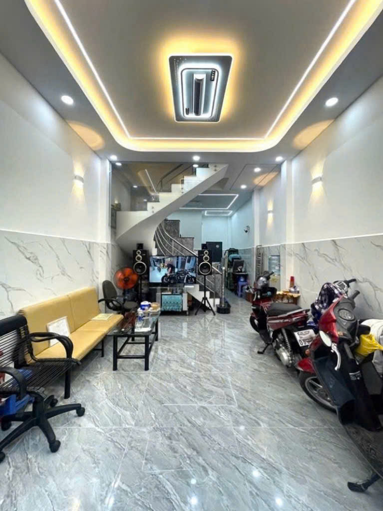 Nhà hẻm Ô tô đỗ cửa QUẬN 10 - Lê Hồng Phong – 4 x 11 m – 10.65 tỷ