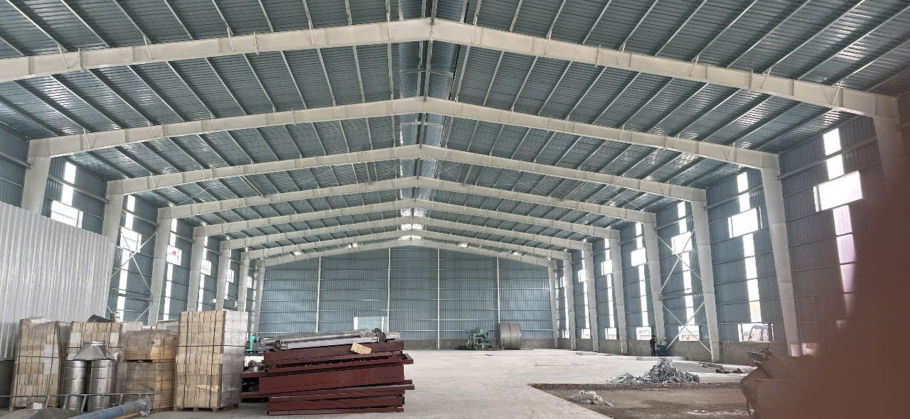 cho thuê kho xưởng tại Cụm Công Nghiệp Phạm Ngũ Lão, Nghĩa Dân, Kim Động, Hưng Yên. DIện tích 5500m2 đất trong đó có