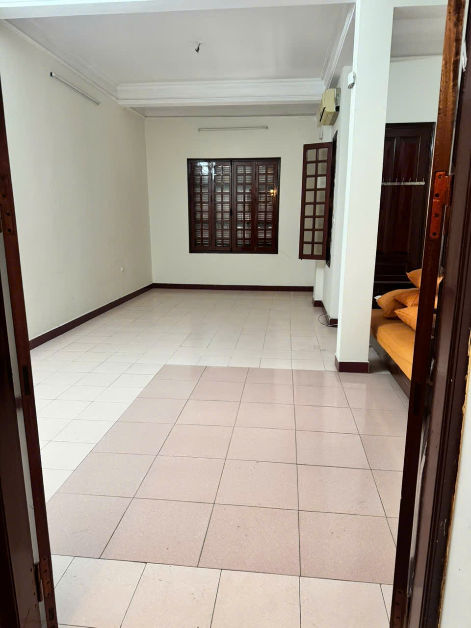 CHÍNH CHỦ CHO THUÊ MB TẦNG 2 TẠI PHƯỜNG LÁNG HẠ, QUẬN ĐỐNG ĐA, HÀ NỘI