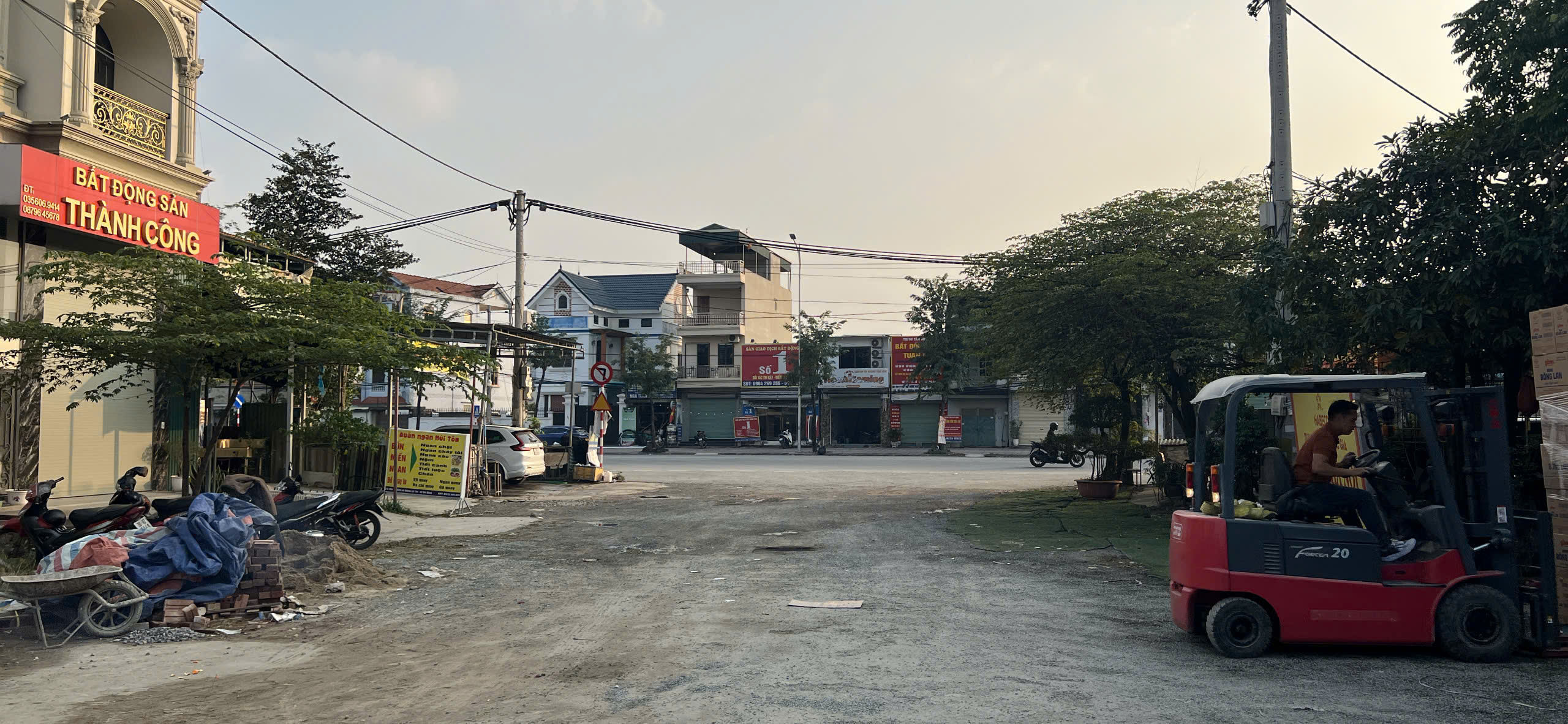 Bán lô đất 94,8m² SIÊU ĐẸP, đã có sẵn nhà cấp 4 mới xây,oto đỗ cửa tại Lại Yên, Hoài Đức