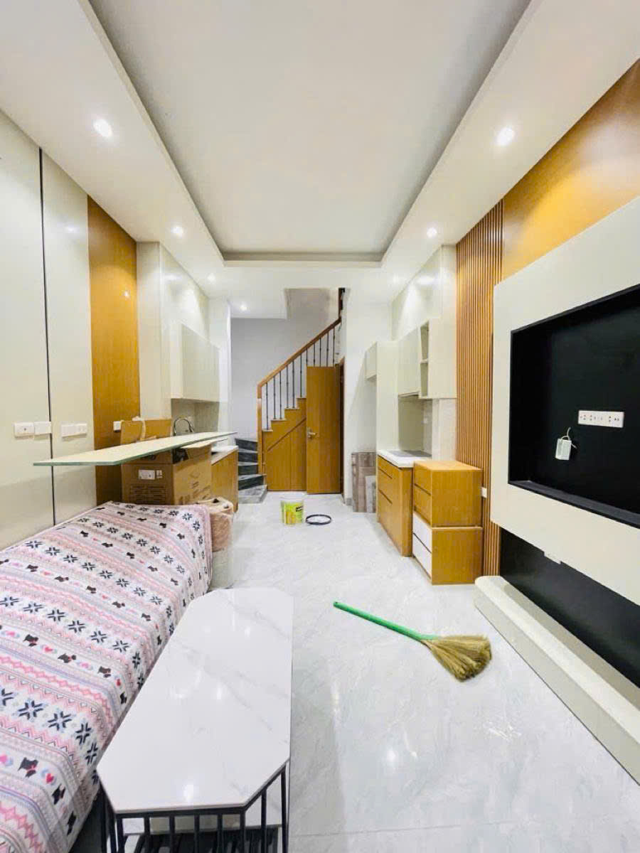 Bán Nhà Mặt Phố Vị Trí Kinh Doanh Yên Hòa – 60m² 3 Tầng Mặt Tiền 3.5m – Giá 23 Tỷ