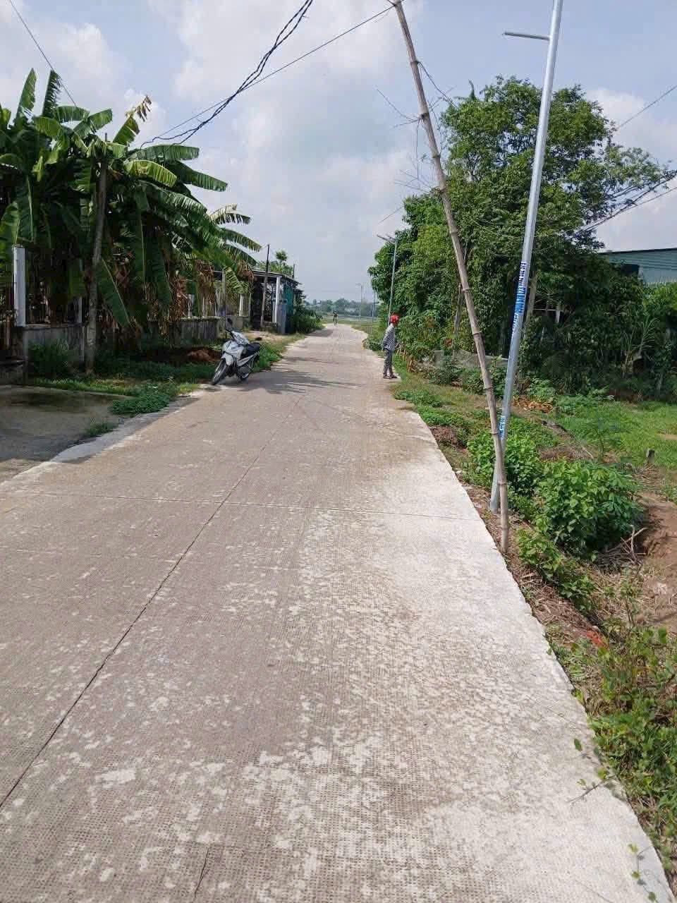 Bán đất thổ cư ấp Nhơn Hòa 1, xã Đức Hòa Thượng dt 365m2 đường beton 4m giá 1,4 tỷ