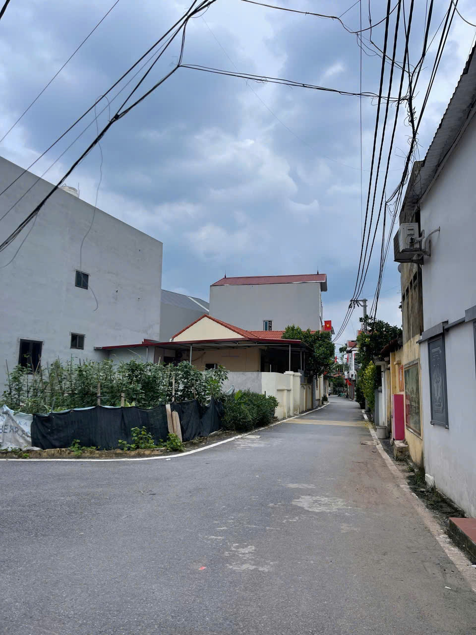 RA HÀNG 41M ĐẤT ĐẸP LA THẠCH – ĐAN PHƯỢNG - OTO TRÁNH - NHỈNH 3 TỶ.