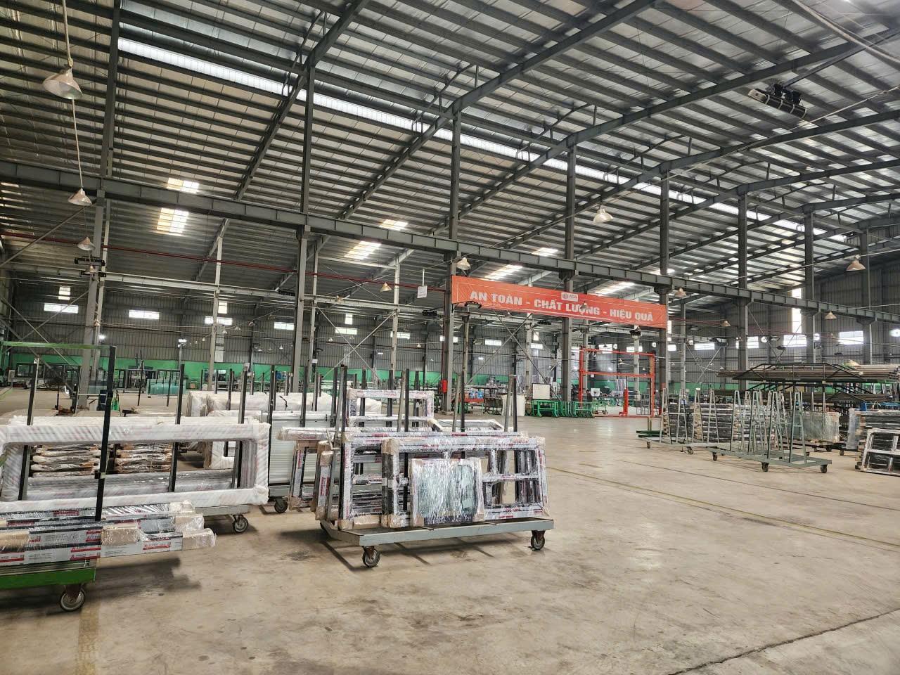 XT670 cho thuê xưởng sản xuất, khung thép kiên cố, phục vụ SX lâu dài, giao liền