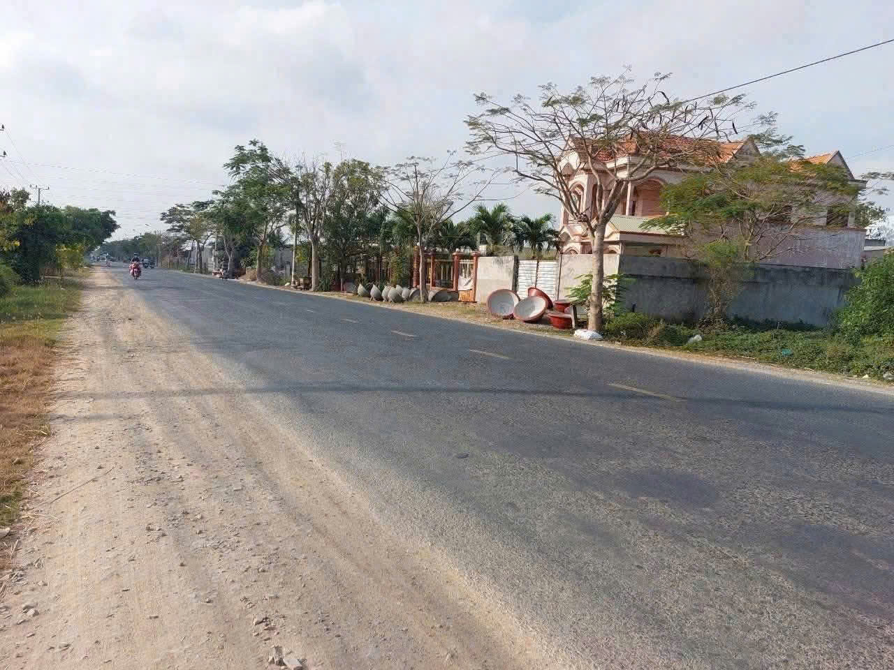 Bán đất thổ cư 2 mặt tiền đường ĐT 826 , xã Tân Lân, Cần Đước dt 607m2 full thổ giá 6 tỷ