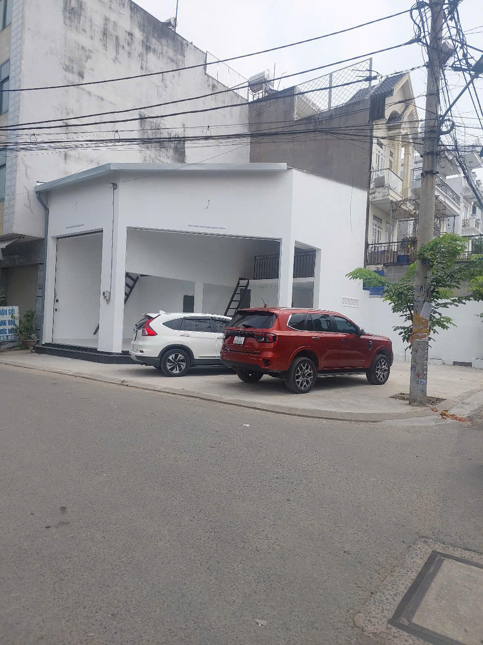 CHO THUÊ NHÀ NGUYÊN CĂN PHƯỜNG BÌNH TÂN – GÓC 2 MẶT TIỀN – KINH DOANH CỰC KỲ SẦM UẤT