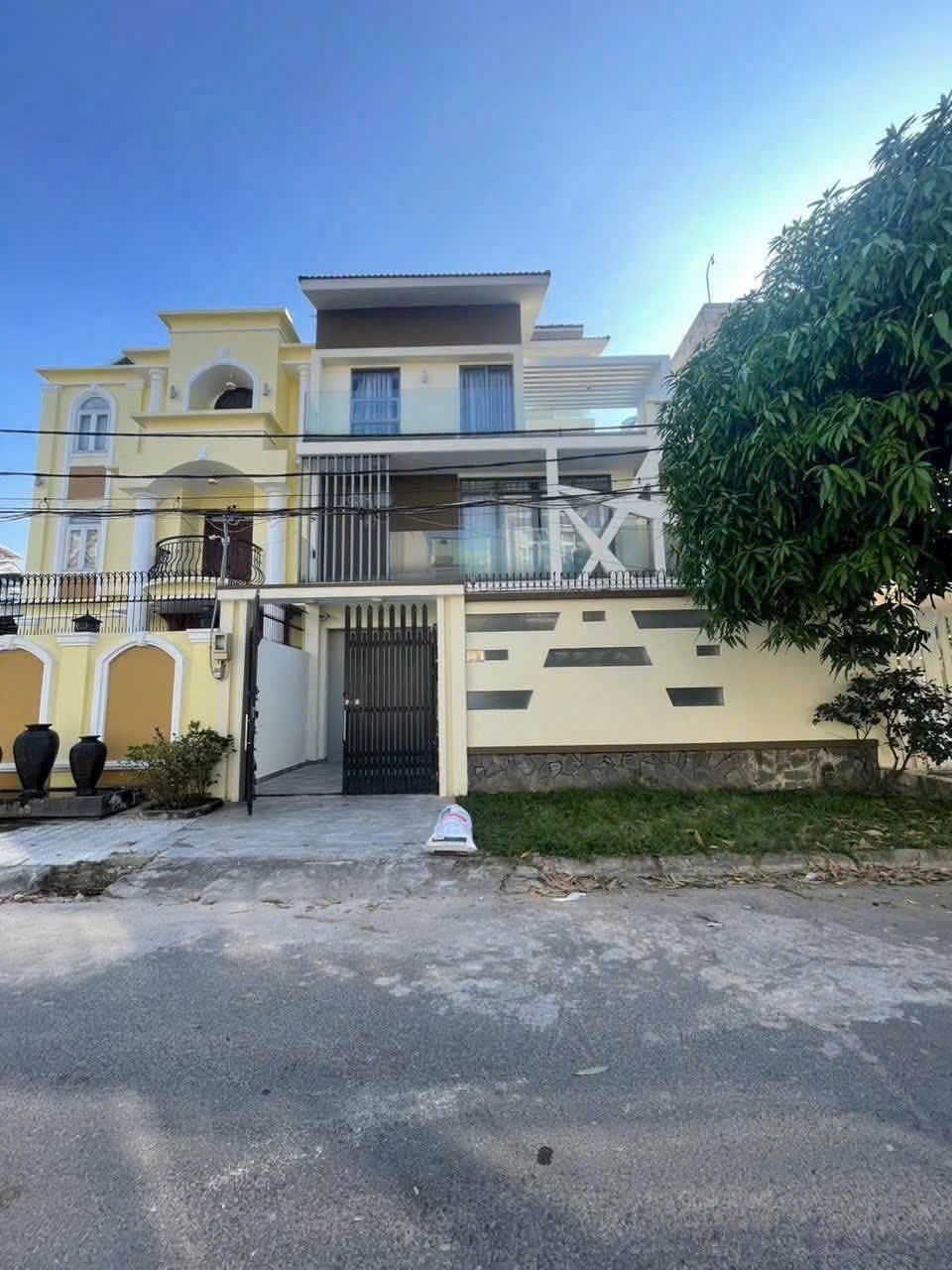 Bán biệt thự đẹp KDC Vĩnh Lộc, Bình Hưng Hòa B dt 200m2 3,5 tấm, 7pn, 5wc giá 17,5 tỷ