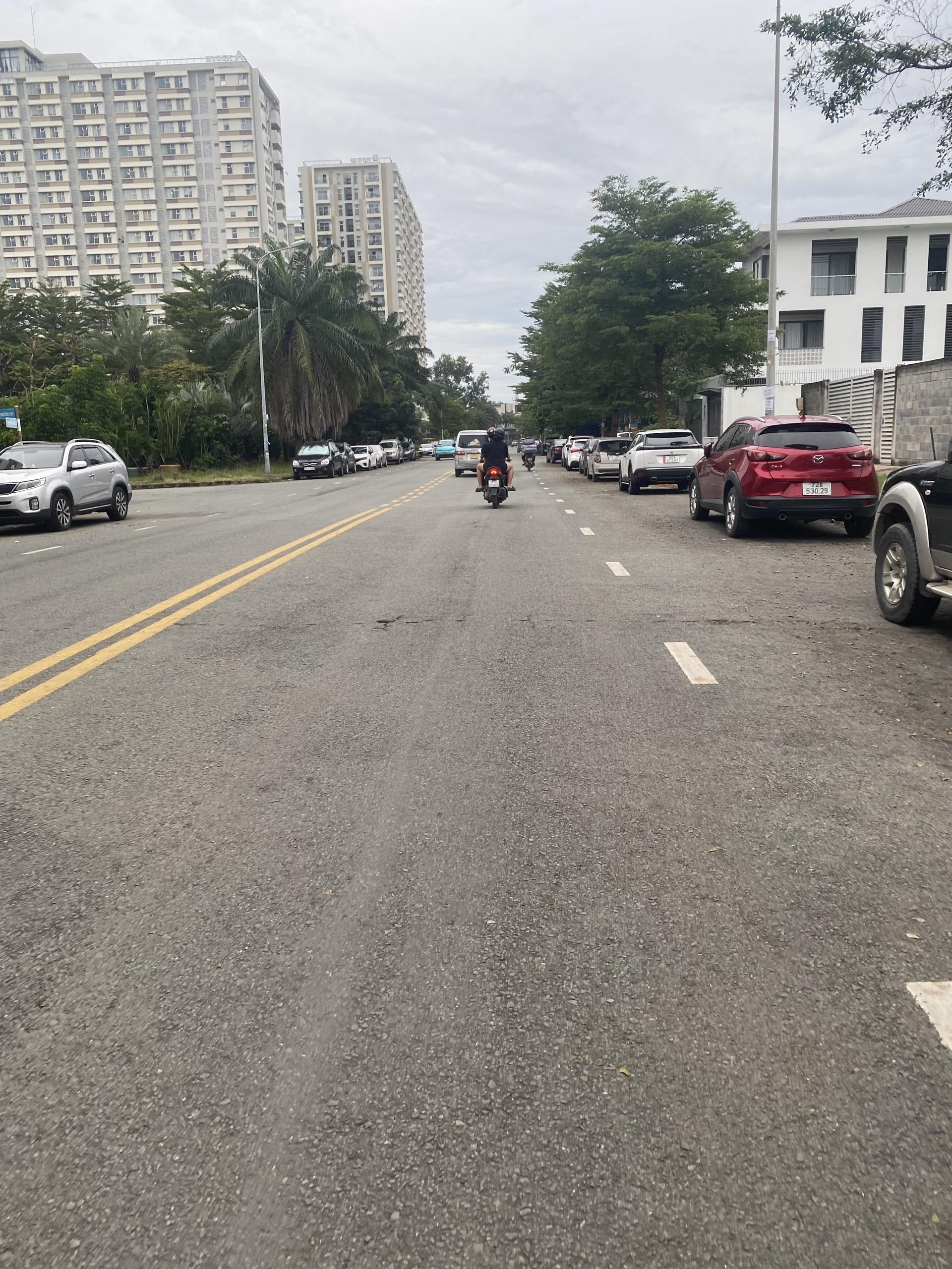 Lô đất mặt tiền đường D1 khu dân cư nam long DT 240m, khu vip