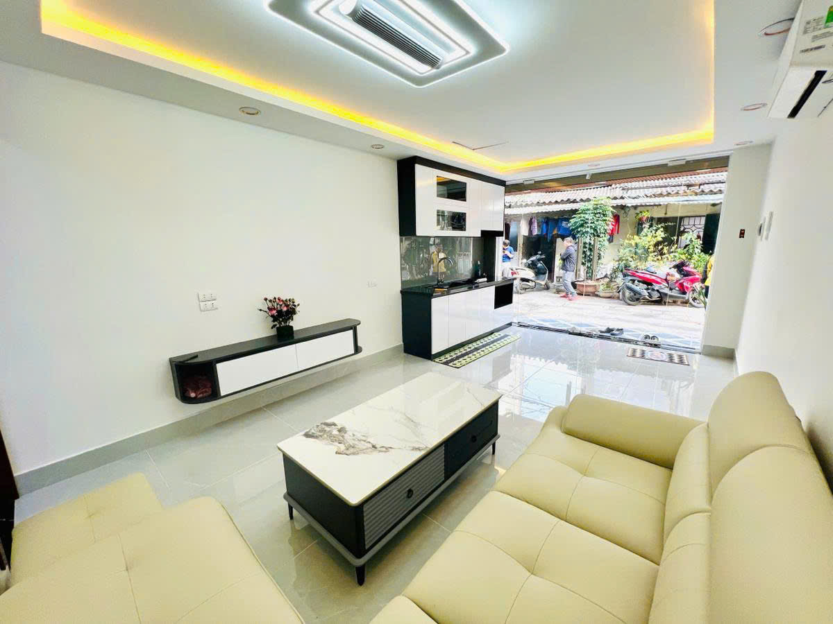 BÁN NHÀ GIÁ 28 TỶ MẶT PHỐ YÊN PHỤ – LÔ GÓC MẶT TIỀN 7M HIẾM – 42M2 5 TẦNG